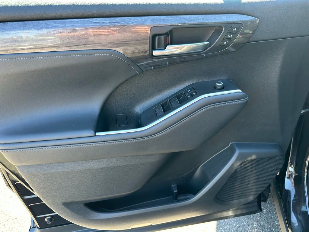 2020 Toyota Highlander Limited