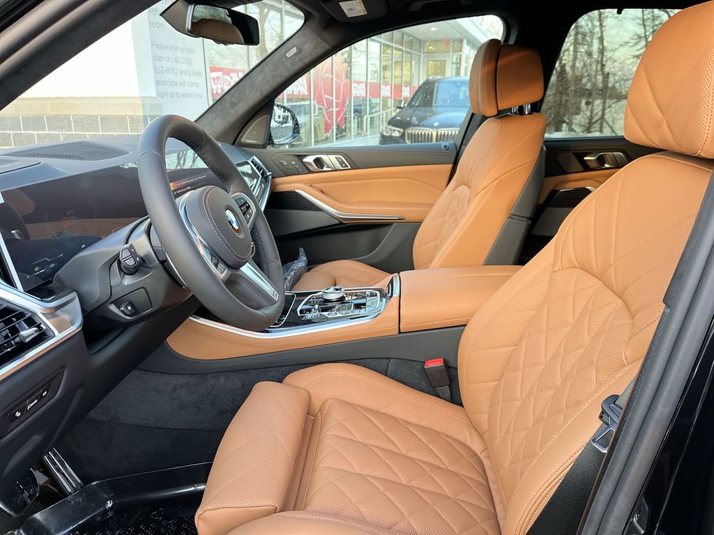 Thumbnail: 2026 BMW X5 - 11