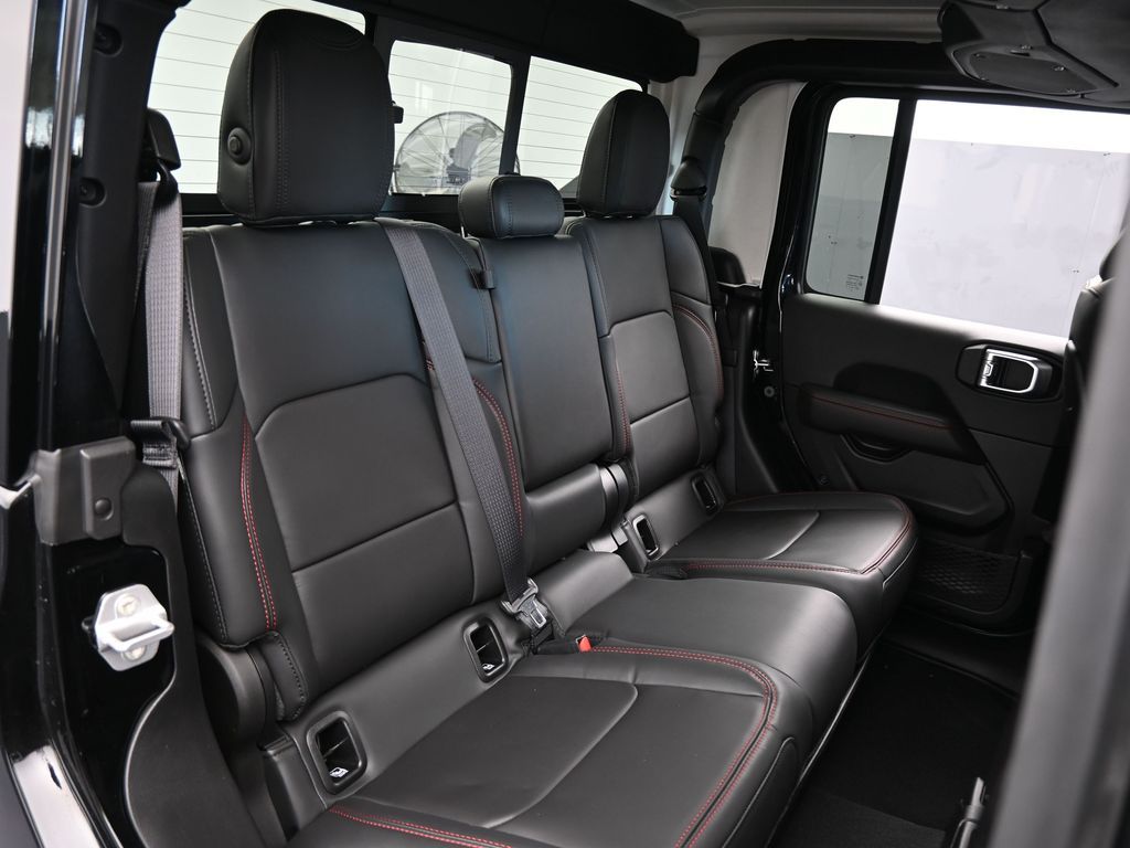 New 2026 Black Clearcoat Jeep Rubicon image 37