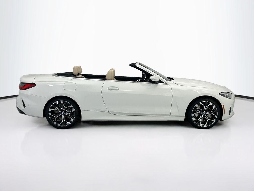 Thumbnail: 2027 BMW 4 Series - 4