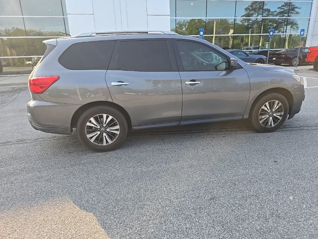 2018 Nissan Pathfinder S