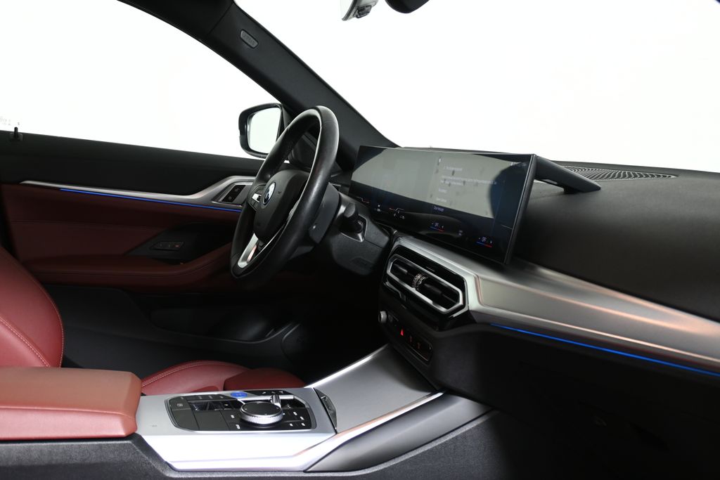 Thumbnail: 2023 BMW i4 - 30