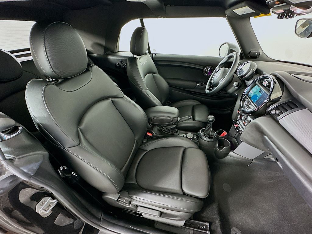Thumbnail: 2016 MINI Cooper - 28