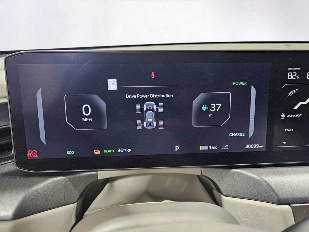 Used 2024 Gray Kia Wind image 24