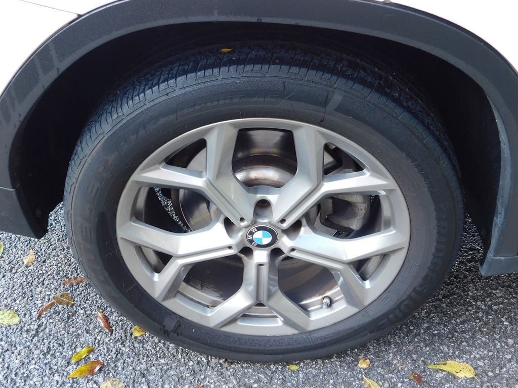 Thumbnail: 2021 BMW X3 - 8