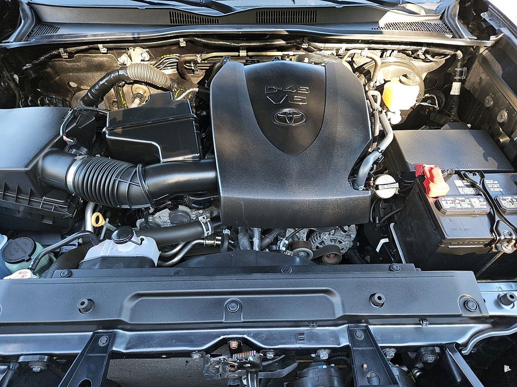 Thumbnail: 2020 Toyota Tacoma - 25