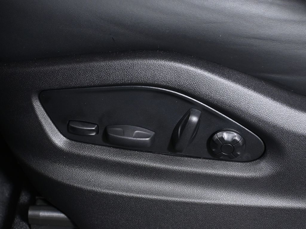 Thumbnail: 2026 Porsche Cayenne - 28