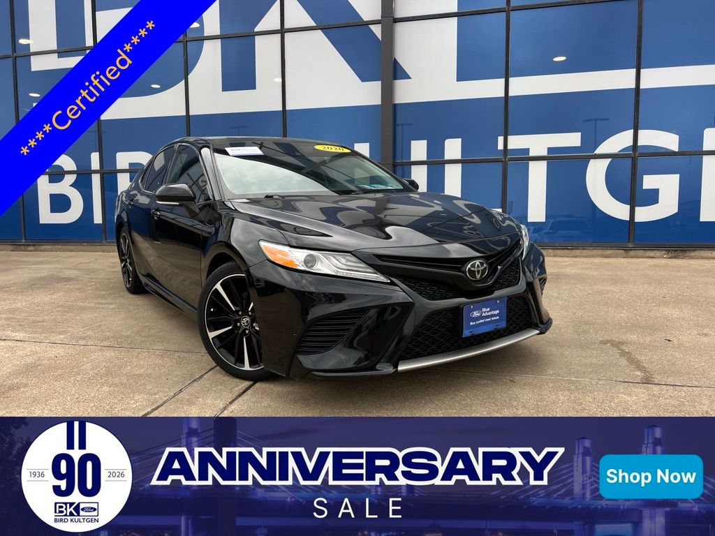 Midnight Black Metallic 2020 Toyota Camry Sedan Front-Wheel Drive 8-Speed Automatic