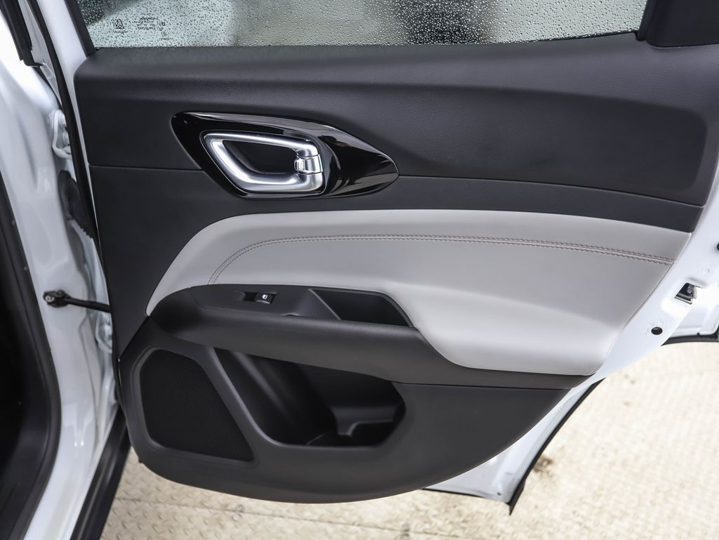 Thumbnail: 2024 Jeep Compass - 25