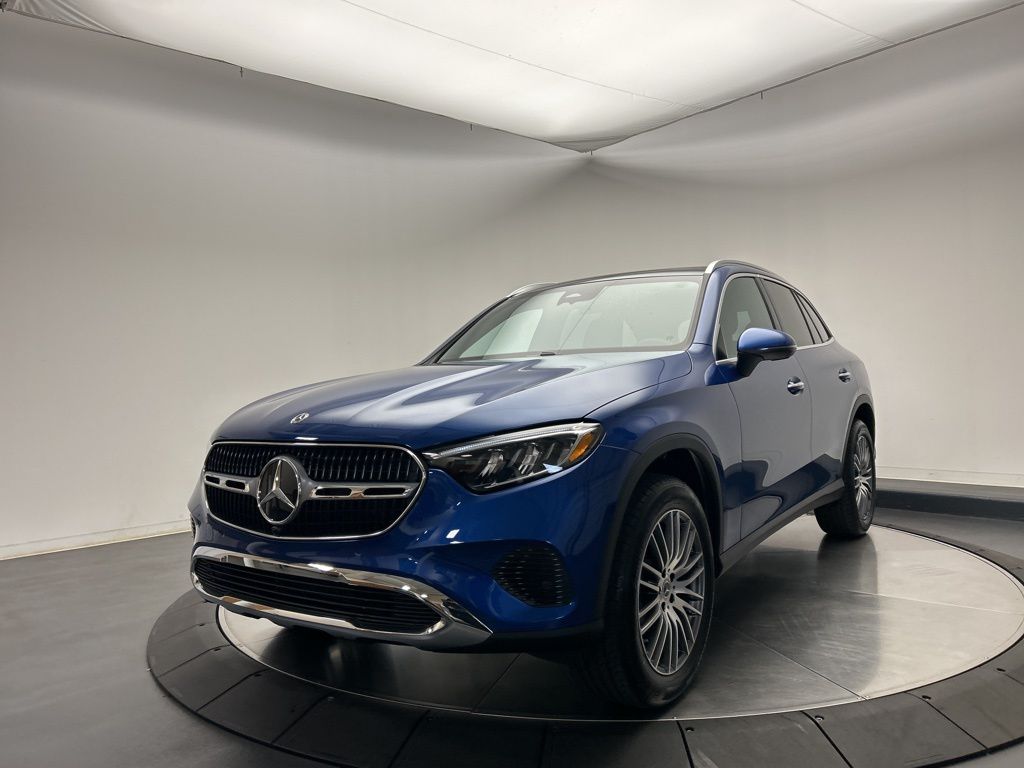 Thumbnail: 2026 Mercedes-Benz GLC - 3