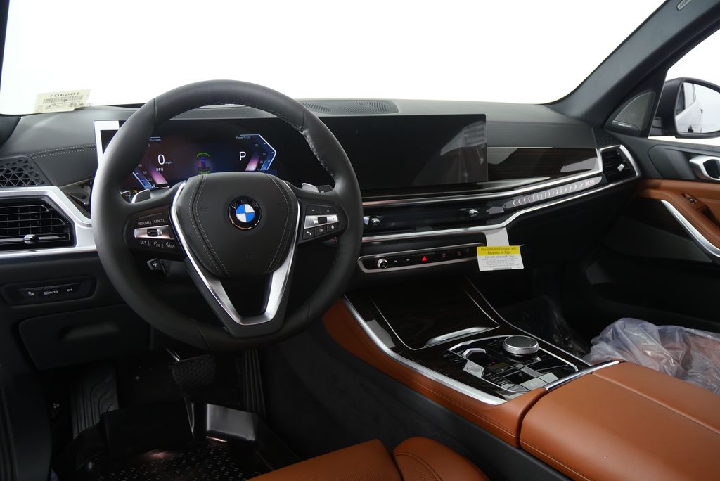 Thumbnail: 2026 BMW X5 - 17