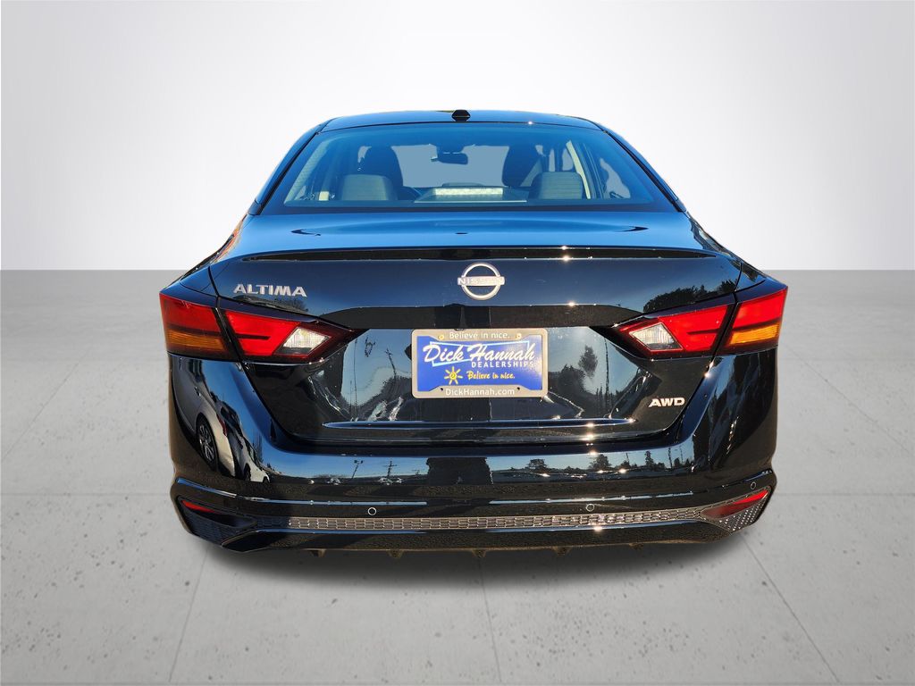 2025 Nissan Altima 2.5 SV