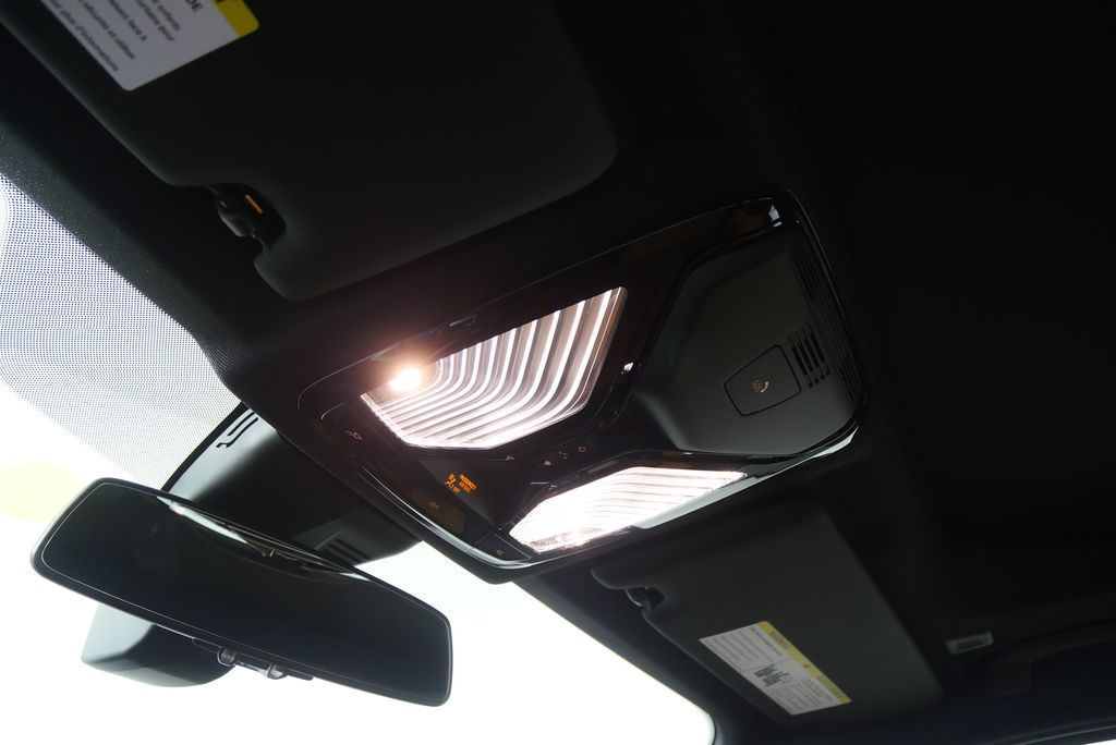 Thumbnail: 2026 BMW 3 Series - 22