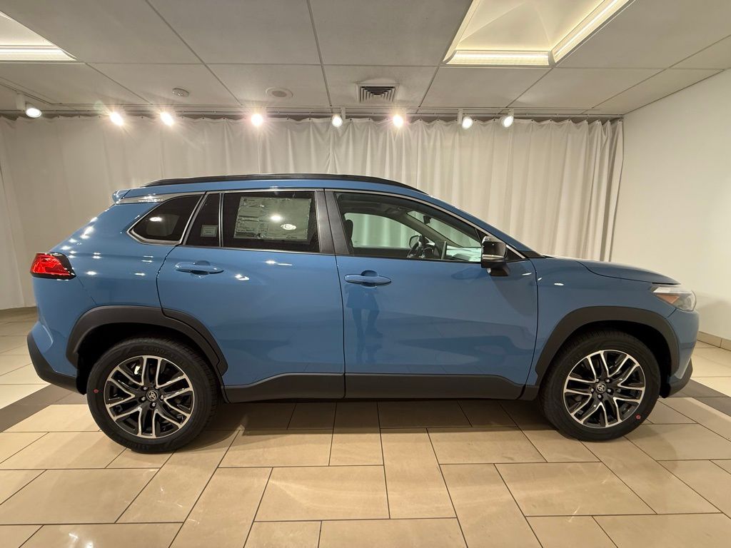 Thumbnail: 2026 Toyota Corolla Cross - 6