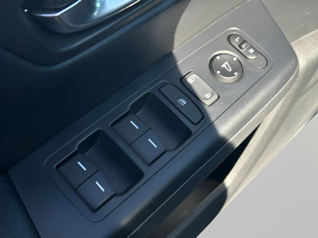 Certified Used 2025 Gray Honda Sport-L image 13