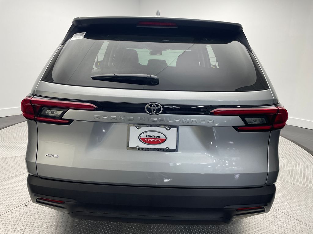 Thumbnail: 2025 Toyota Grand Highlander - 6