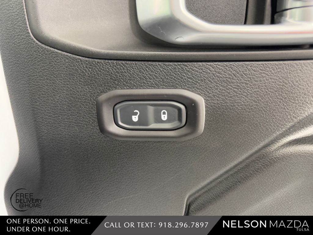 Used 2019 White Jeep Unlimited Sport S image 46