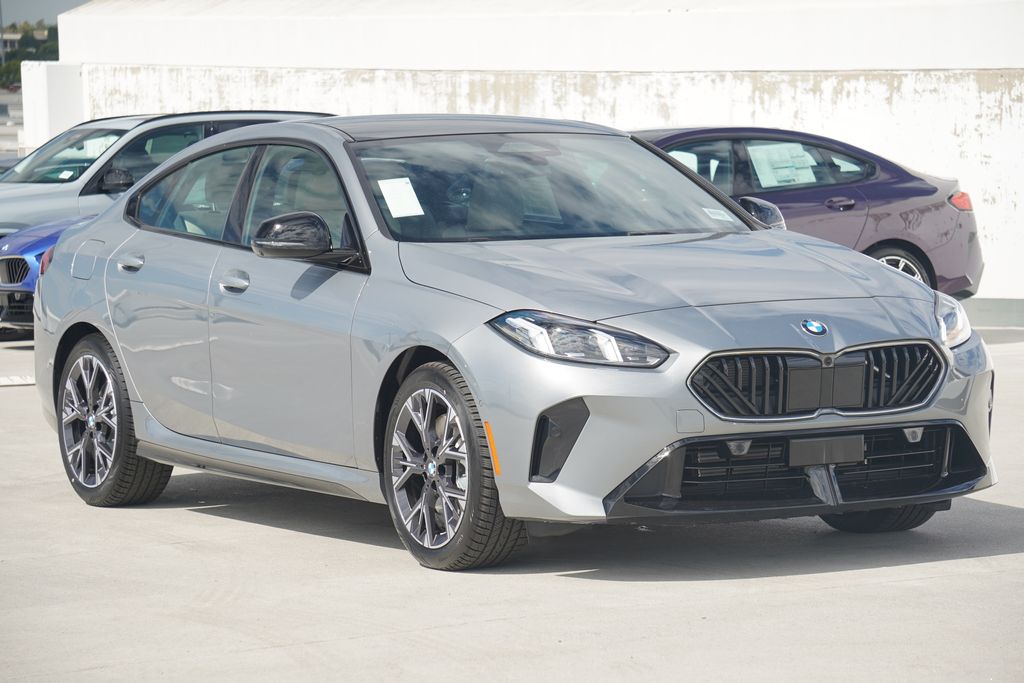 Thumbnail: 2026 BMW 2 Series - 3