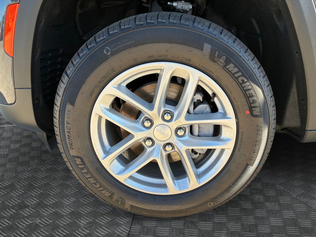 New Car 2025 Jeep Grand Cherokee  Laredo X For Sale Under $35,000 In Austin, Texas