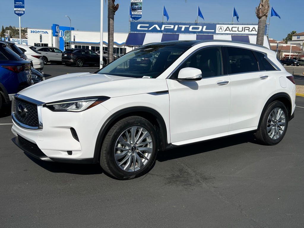 Thumbnail: 2024 INFINITI QX50 - 4