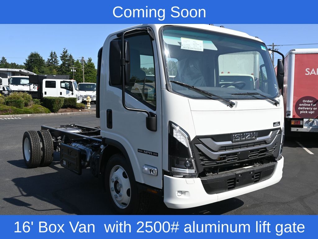 2025 Isuzu NPR XD 