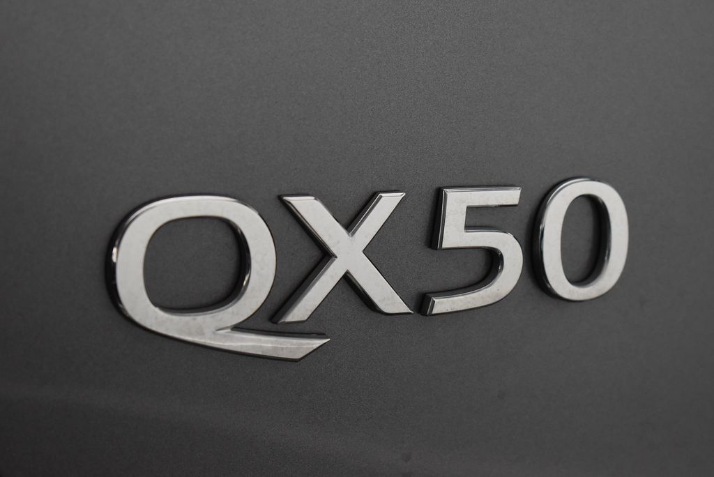 Thumbnail: 2023 INFINITI QX50 - 9