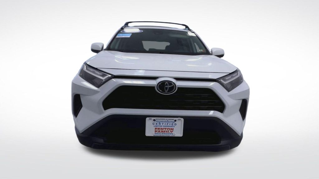 2023 Toyota RAV4 XLE - Photo 16