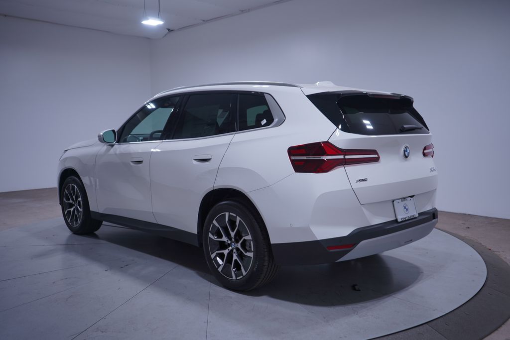 Thumbnail: 2026 BMW X3 - 3