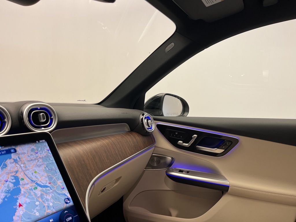 Thumbnail: 2025 Mercedes-Benz GLC - 20