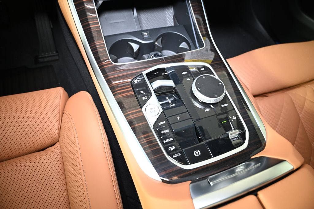 Thumbnail: 2026 BMW X5 - 20