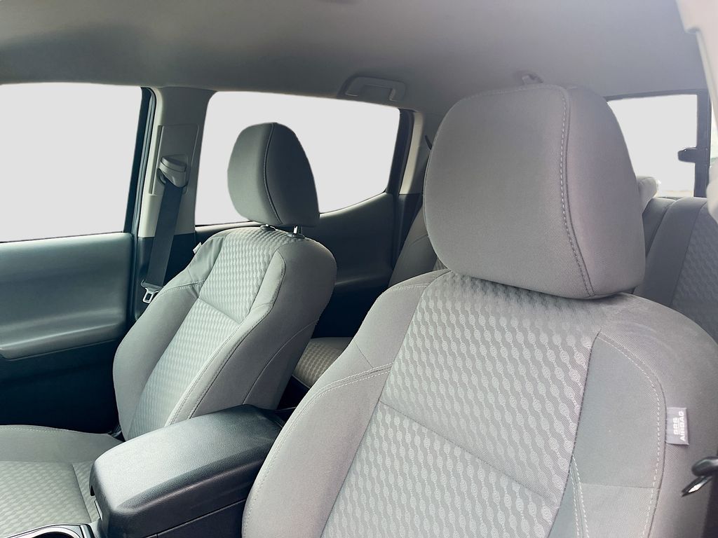 Used 2022 Silver Toyota SR image 19