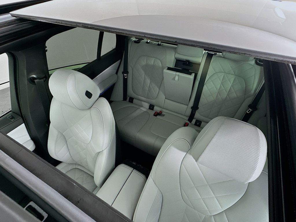 Thumbnail: 2025 BMW X5 - 22