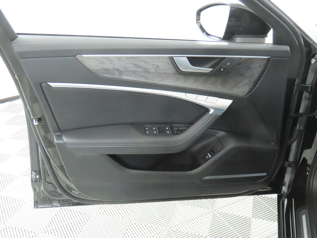 Thumbnail: 2025 Audi A6 - 28