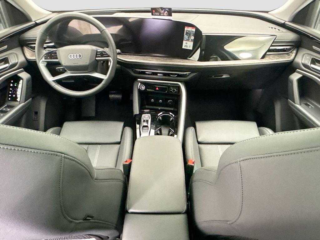 Thumbnail: 2025 Audi Q5 - 14