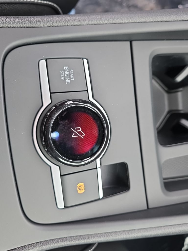 2026 Volkswagen Tiguan 2.0T SE White/off-white at Sutliff Volkswagen