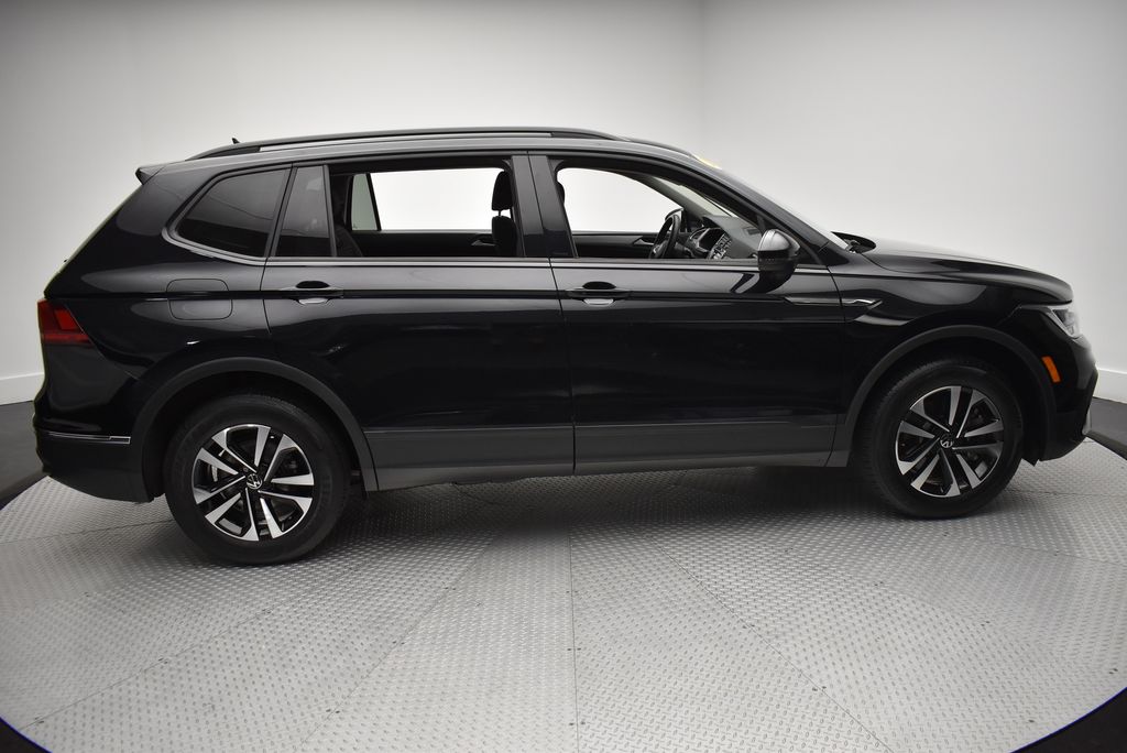 Thumbnail: 2024 Volkswagen Tiguan - 4