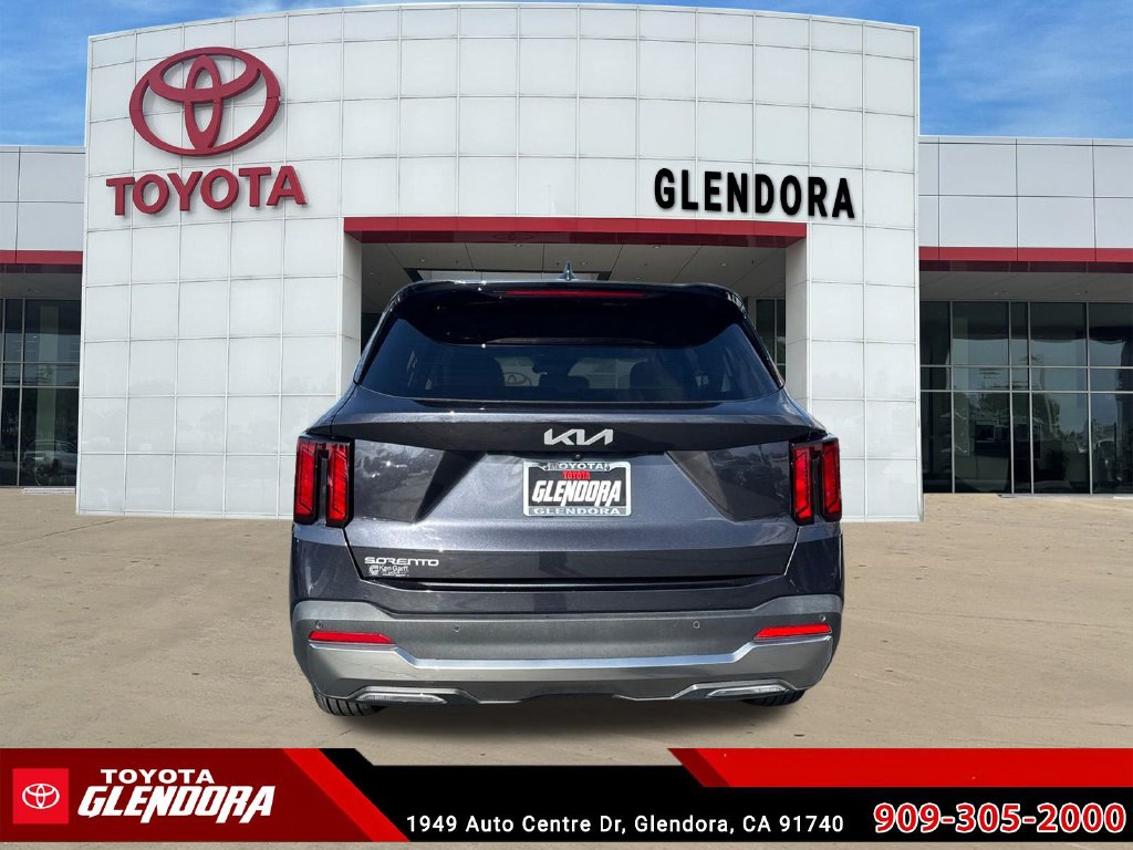Used 2025 Kia Sorento SUV