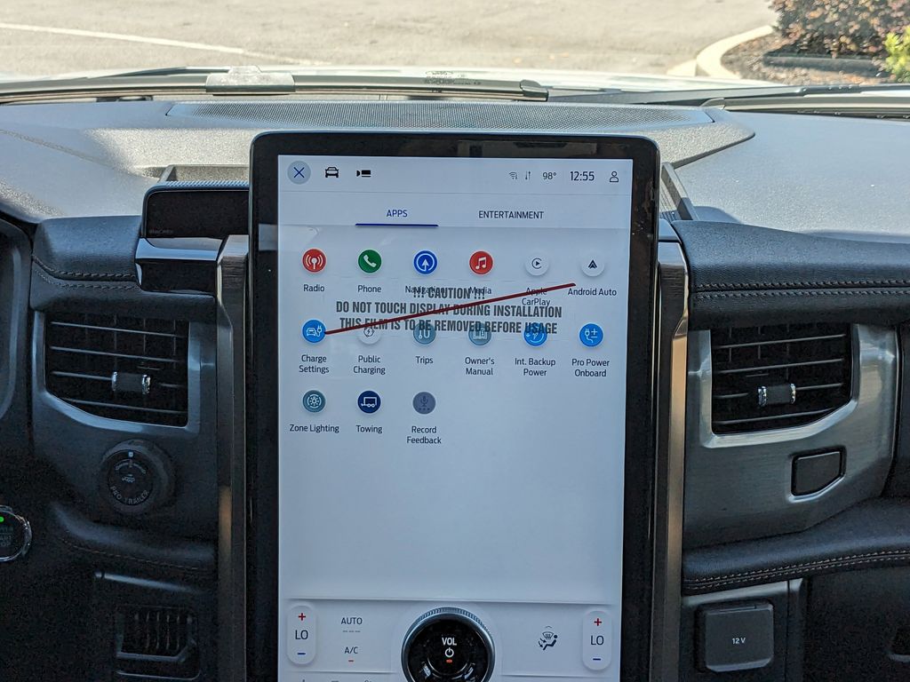 2025 Ford F-150 Lightning Lariat
