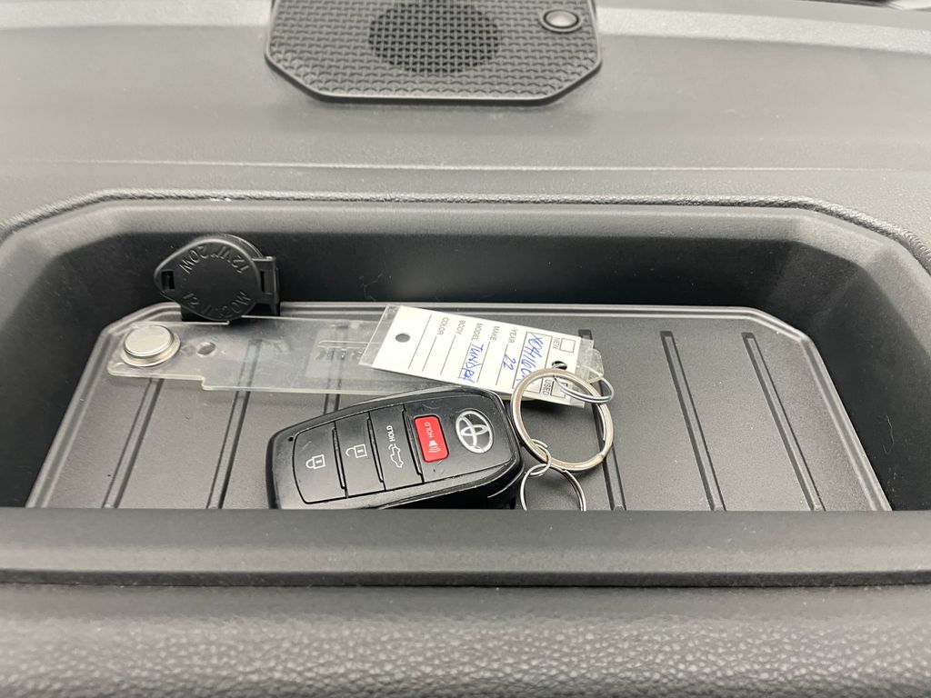 Thumbnail: 2022 Toyota Tundra - 26