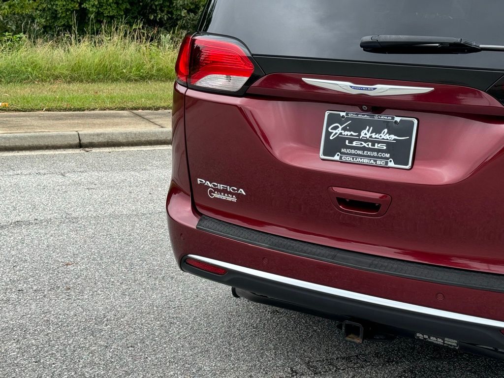 2018 Chrysler Pacifica Limited 15