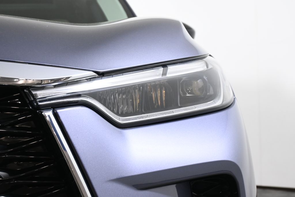 Thumbnail: 2023 INFINITI QX60 - 11