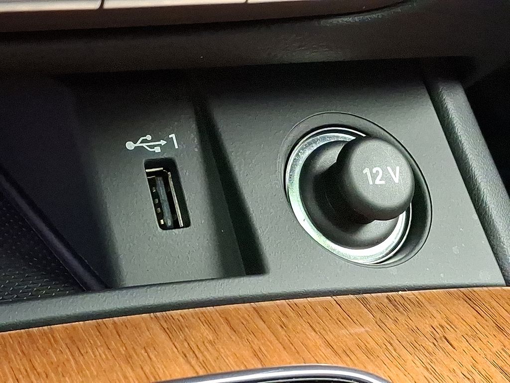 Thumbnail: 2023 Audi Q5 - 25