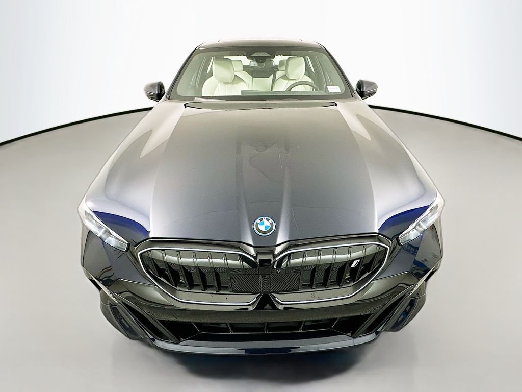 Thumbnail: 2026 BMW i5 - 2