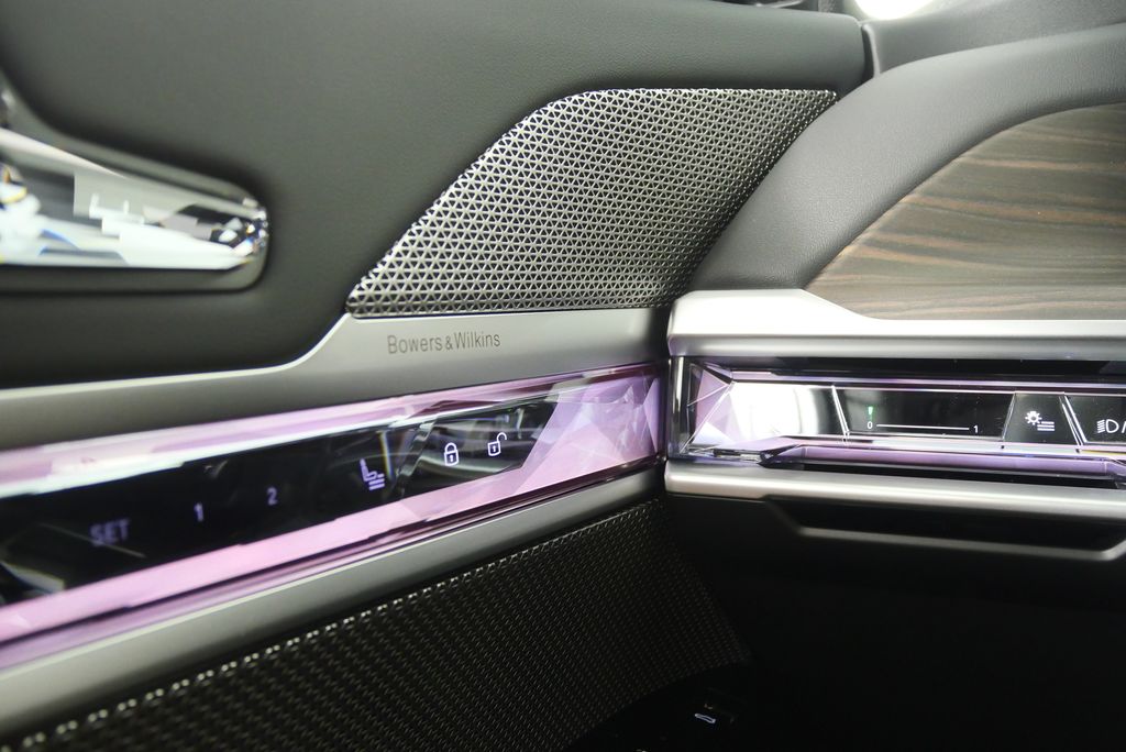 Thumbnail: 2025 BMW 7 Series - 20