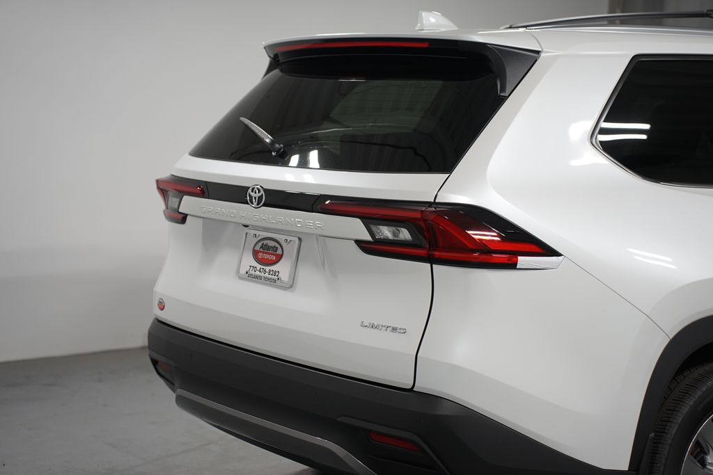 2025 Toyota Grand Highlander Limited 9