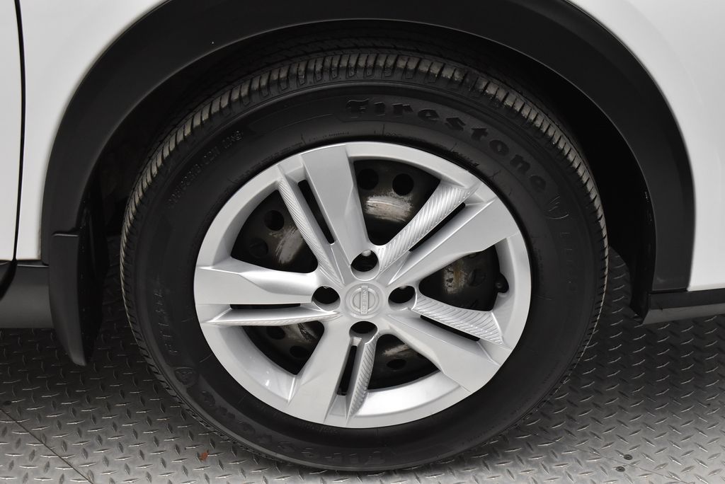 Thumbnail: 2021 Nissan Kicks - 32