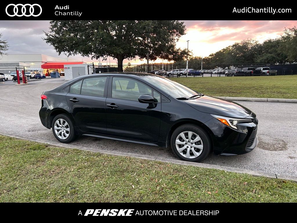 Thumbnail: 2024 Toyota Corolla - 1