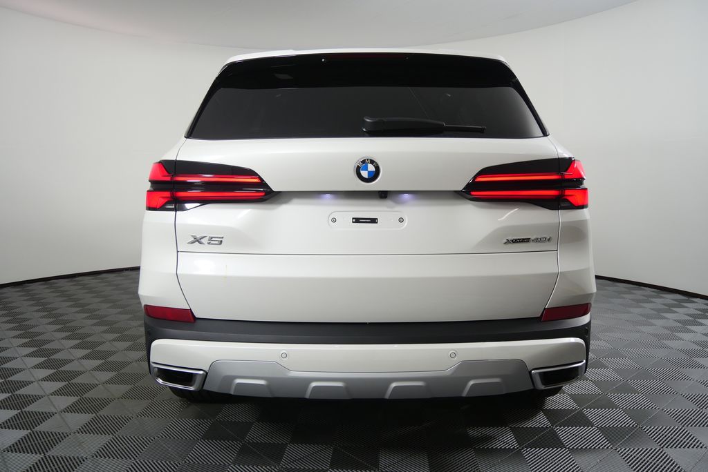 Thumbnail: 2026 BMW X5 - 4