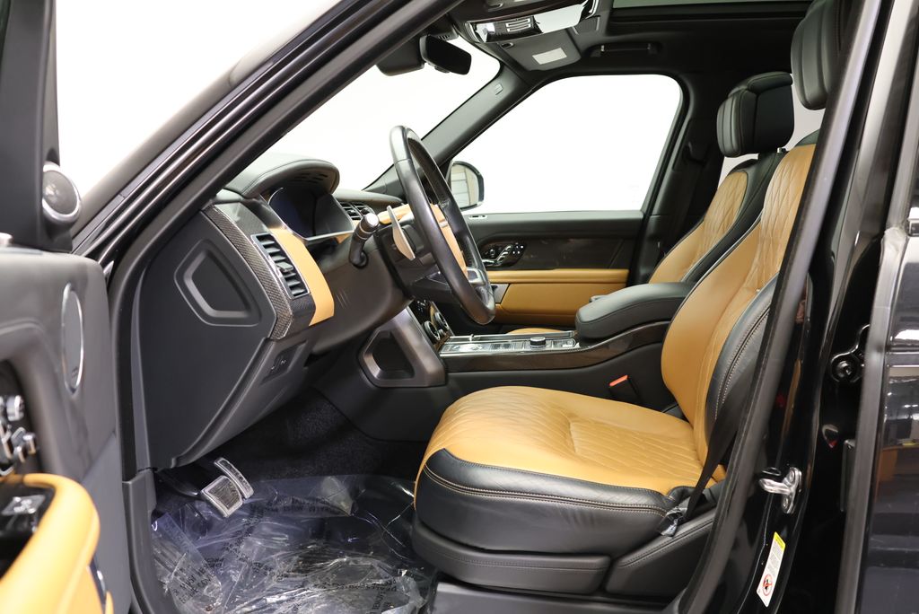 Thumbnail: 2019 Land Rover Range Rover - 31