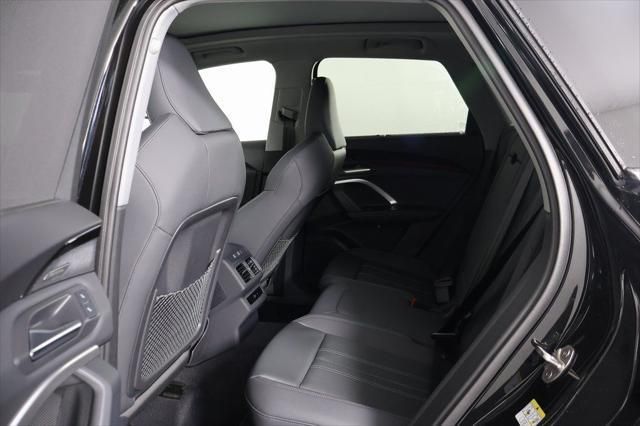 Thumbnail: 2025 Audi Q5 - 5